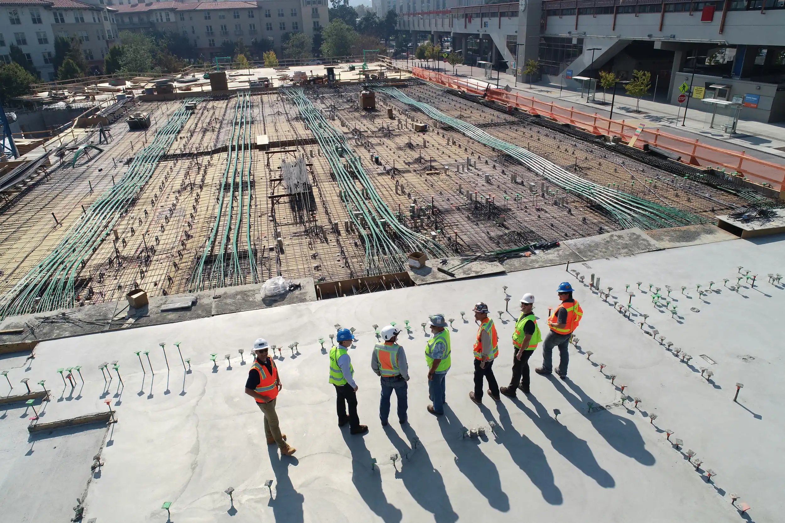 tf-jackson-misc-construction-large-construction-project-in-progress-staff-overlooking-site