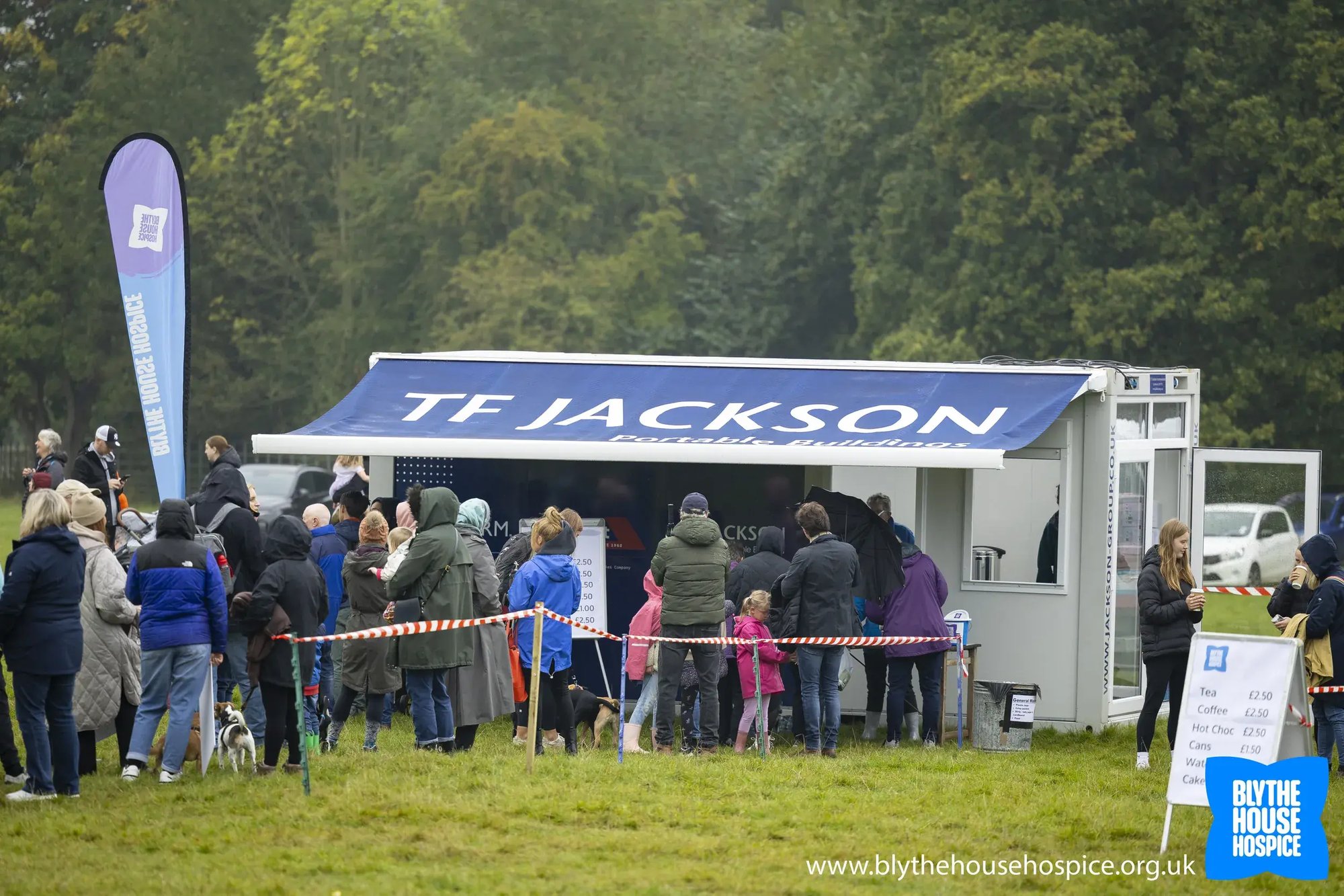 tf-jackson-sports-and-leisure-modular-building-used-as-cafe-at-running-event